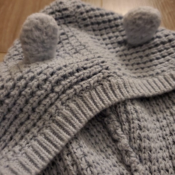NWOT CARTERS Sweater - Picture 5 of 6